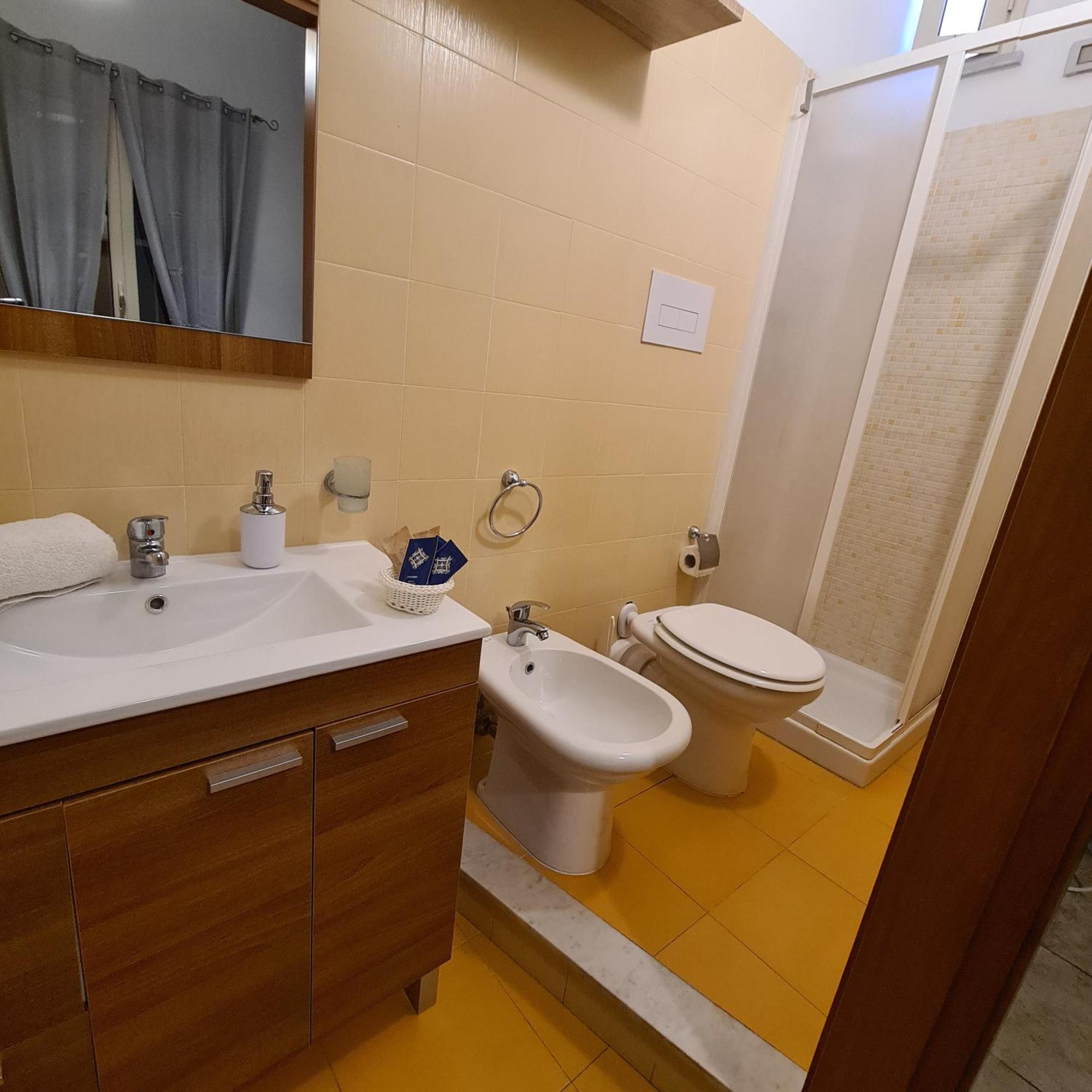 Sea Room Aspra B&B บาเกเรีย ภายนอก รูปภาพ